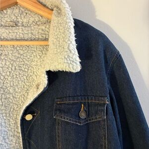 No brand vintage cotton sherpa lined Jean Jacket